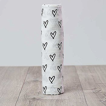 Lulujo Bamboo Swaddle, Messy Hearts