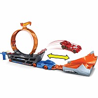 Hot Wheels toy vehicle - Stunt & Go Track Set