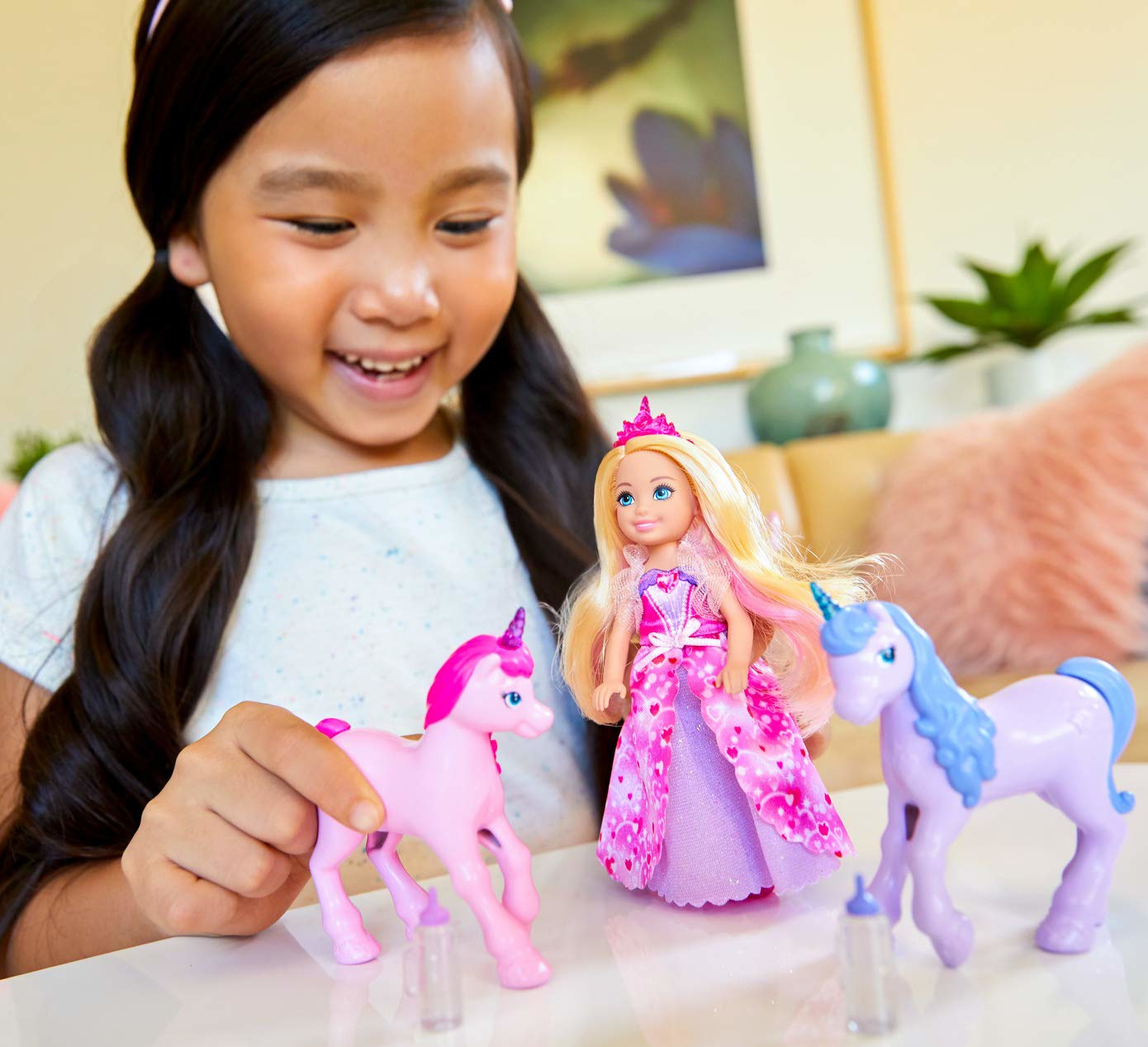 Barbie Dreamtopia Chelsea™ Princess with Baby Unicorns
