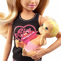 Barbie Skipper Babysitters