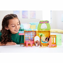 Disney Princess Moana Storytime Stackers Doll House with Small Doll, Animal Friend & 9 Accessories