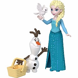 Disney Frozen Anna & Elsa Character Set with 4 Small Dolls & 4 Accessories Inspired by Movie