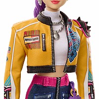 Mattel KPop Demon Hunters HUNTR/X Rumi Fashion Doll in Removable Look with Themed Movie Accessories