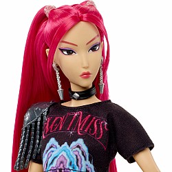 Mattel KPop Demon Hunters HUNTR/X Mira Fashion Doll in Removable Look with Themed Movie Accessories