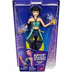 Mattel KPop Demon Hunters HUNTR/X Zoey Fashion Doll in Removable Look with Themed Movie Accessories