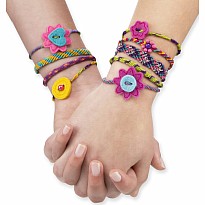 On the Go Crafts - Friendship Bracelets