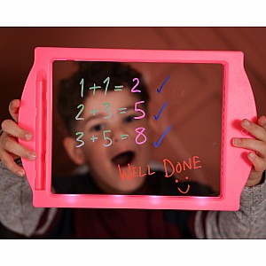 Marvin's Magic glow art board (Pink)