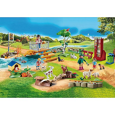 Playmobil 70342 Petting Zoo (Family Fun)