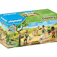 Playmobil Alpaca Hike