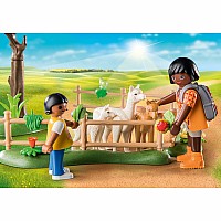 Playmobil Alpaca Hike