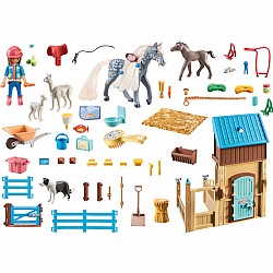 Playmobil Horse Stall with Amelia and Whisper