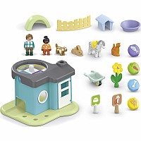 Playmobil Junior: Animal Home with Treat Dispenser