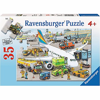35pc Puzzle - Busy Airport
