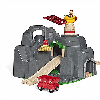 BRIO Crane and Mountain Tunnel