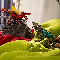 schleich Fire Saurian vs. Jungle Lizard