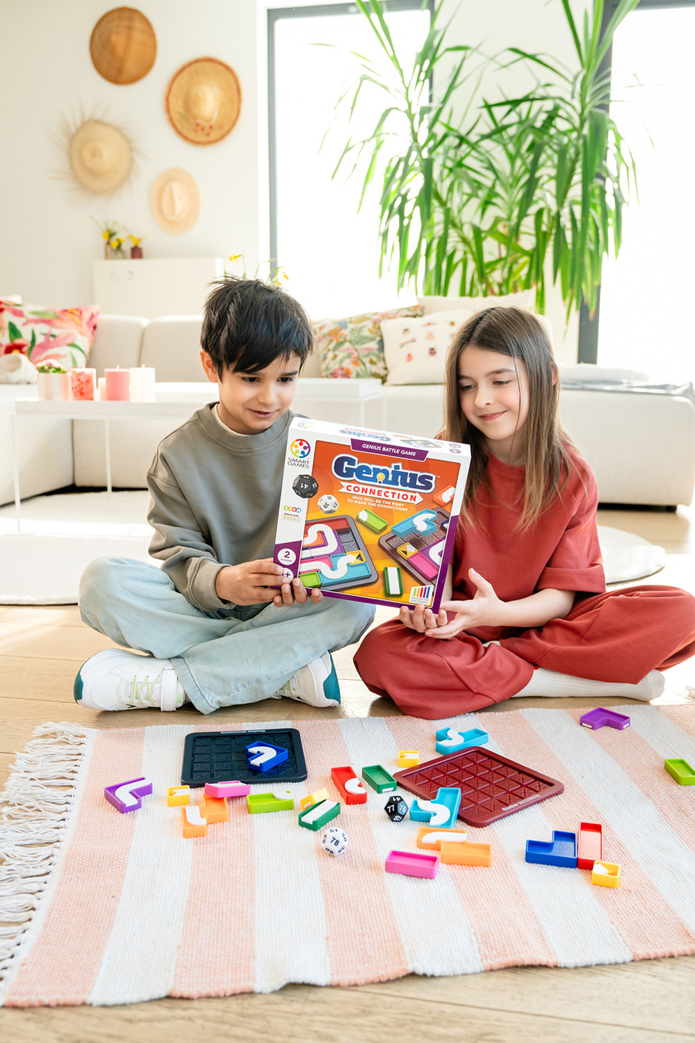 Genius Connection: Competitive & Solo Brain Game