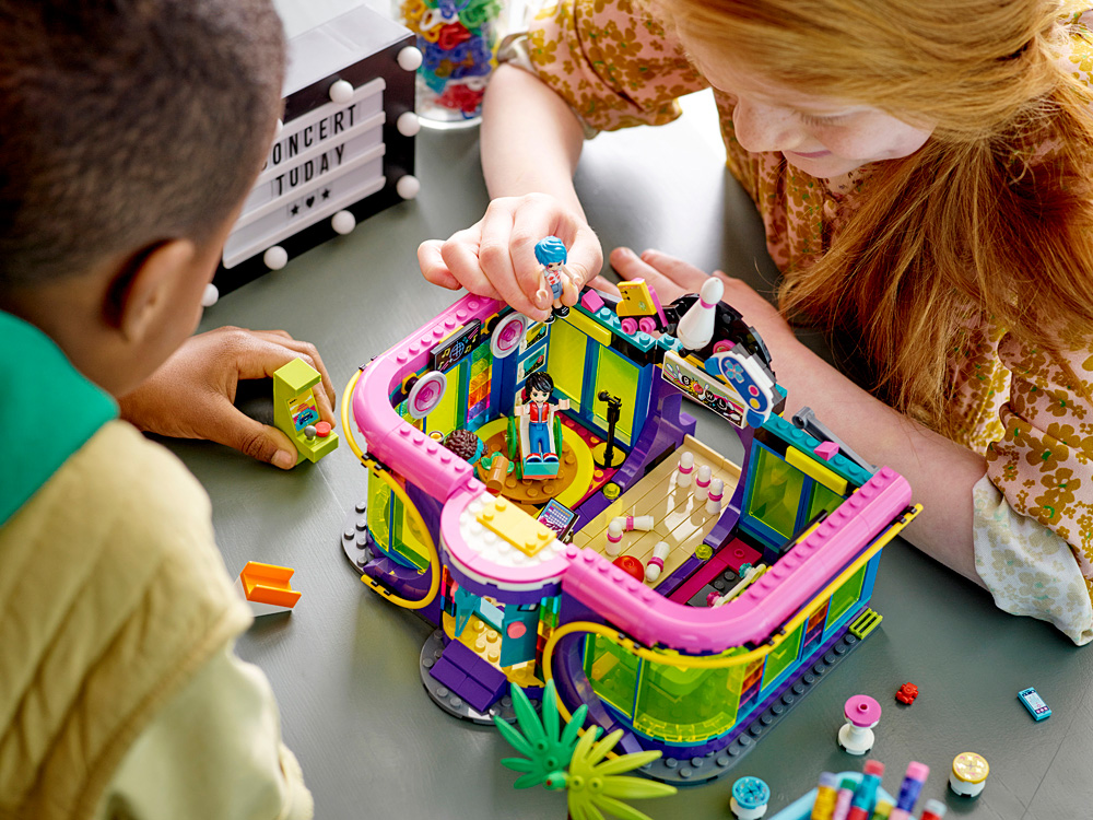 Strøm Kom forbi for at vide det Citron LEGO® Friends Roller Disco Arcade - Fun Stuff Toys