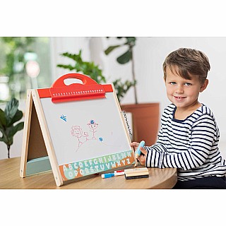 Store & Go Easel