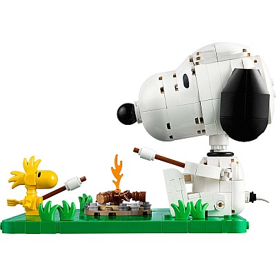 IDEAS Peanuts Snoopy's Doghouse