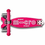 Micro Kickboard Maxi Deluxe LED Scooter