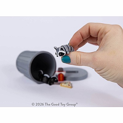 Surprise Trash-amals