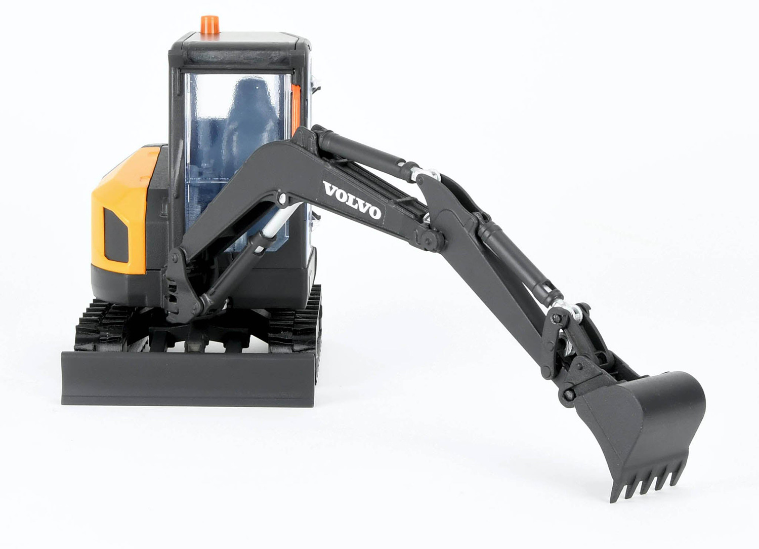Bruder Volvo Compact Excavator ECR40