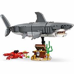 CREATOR 3 in 1 Fierce Shark with a Treasure Chest