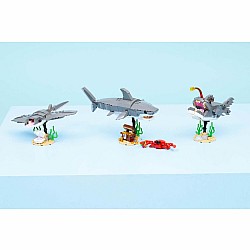 CREATOR 3 in 1 Fierce Shark with a Treasure Chest