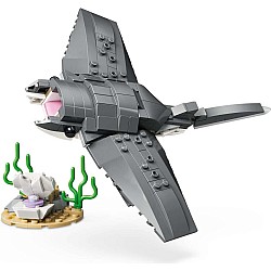 CREATOR 3 in 1 Fierce Shark with a Treasure Chest