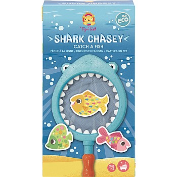 Shark Chasey Catch a Fish