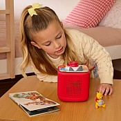 Disney Winnie the Pooh Toniebox 2 Full Play Set - Sunset Red