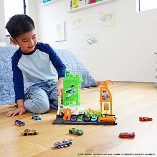 Hot Wheels City Super Fuel Station