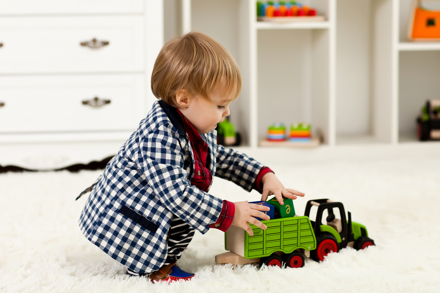 Tractor with trailer - Wooden Farm Vehicle