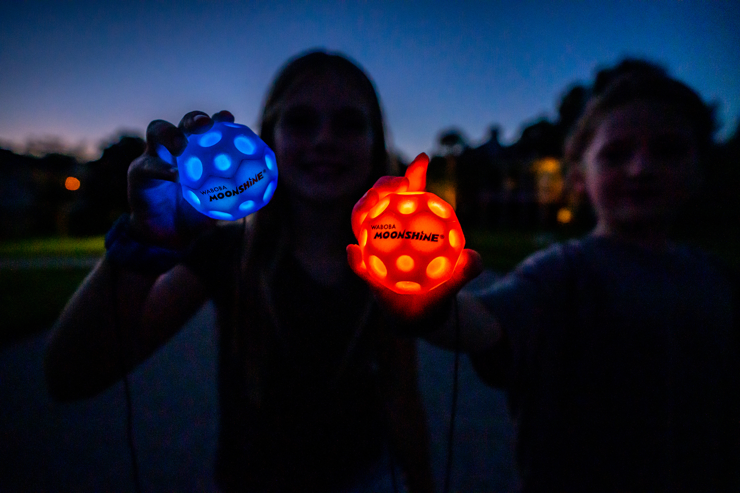 LED BounceBack Moon Ball (assorted colors)