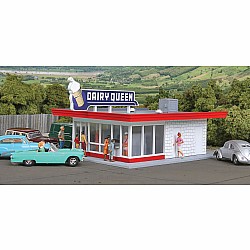 HO Scale - Vintage Dairy Queen(R) - Kit - 5-1/16 x 3-1/2 x 2-3/8" 12.8 x 8.8 x 6cm